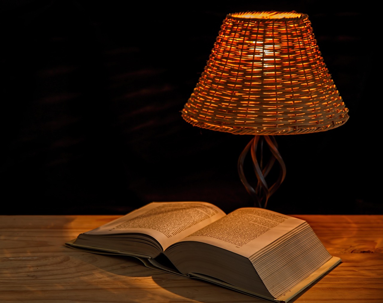 entdecken sie die must-read-bücher, die ihr leben verändern können. von zeitlosen klassikern bis zu modernen meisterwerken - finden sie die literarischen schätze, die jeder leser kennen sollte.