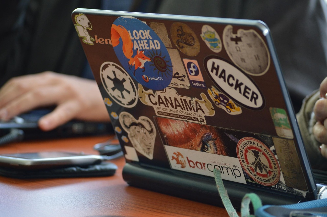 entdecken sie die welt der open source-software. erfahren sie, wie open source projekte zusammenarbeit, innovation und freiheit in der softwareentwicklung fördern. ideal für entwickler und unternehmen, die nach flexiblen und kosteneffizienten lösungen suchen.